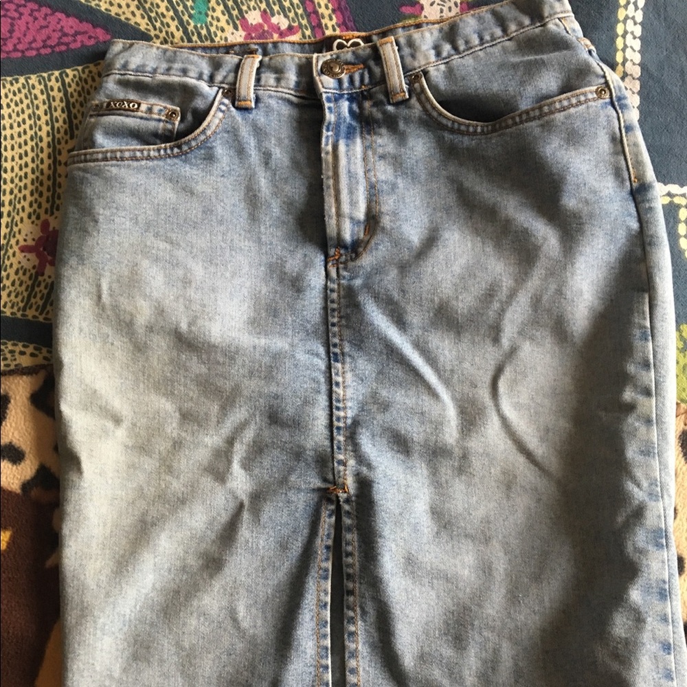 XOXO light wash midi denim skirt